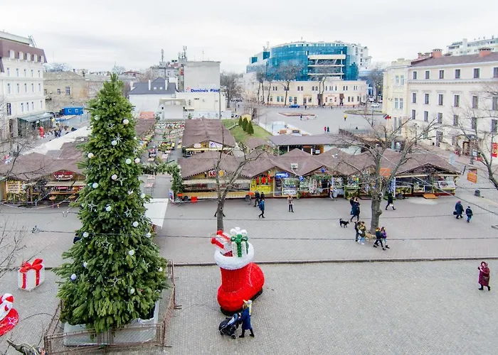 아파트 In Deribasovskay Street 20 *