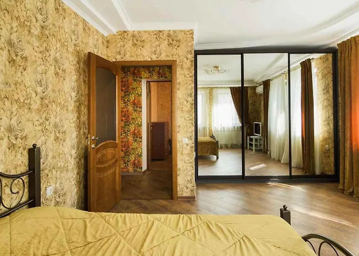 In Deribasovskay Street 20 Odesa