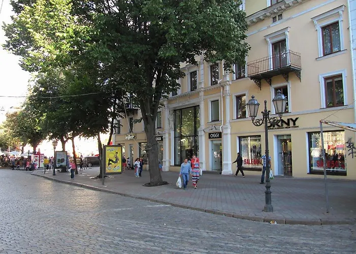 In Deribasovskay Street 20