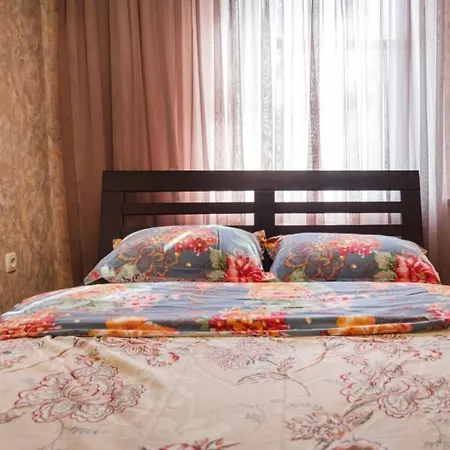 Apartment In Deribasovskay Street 20 Odesa