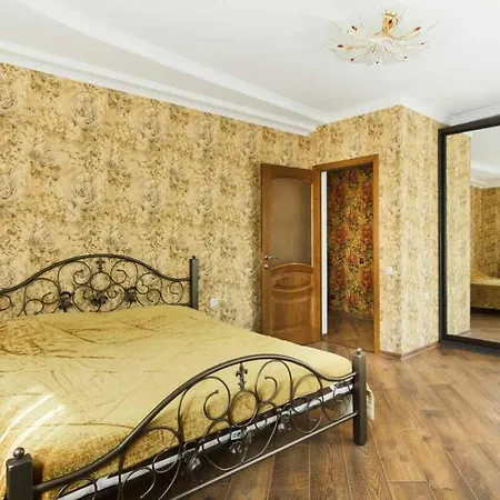 Appartement In Deribasovskay Street 20 Odessa
